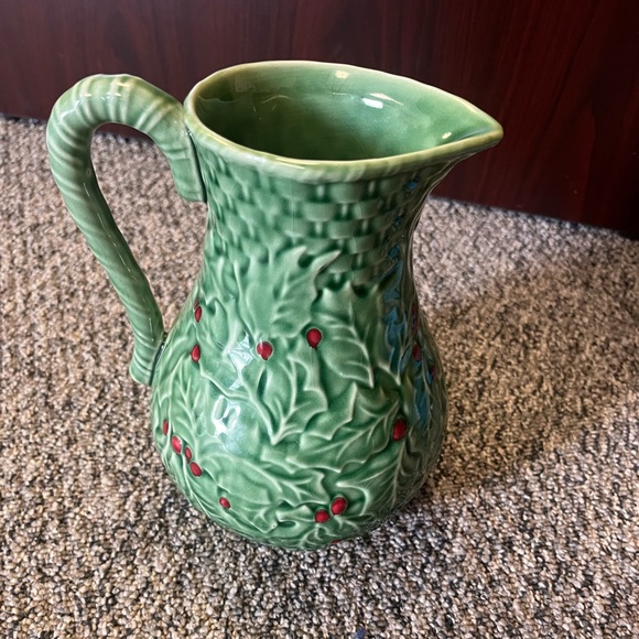 Bordallo Pinheiro - Portugal - holly glass pitcher - Picture 3 of 6